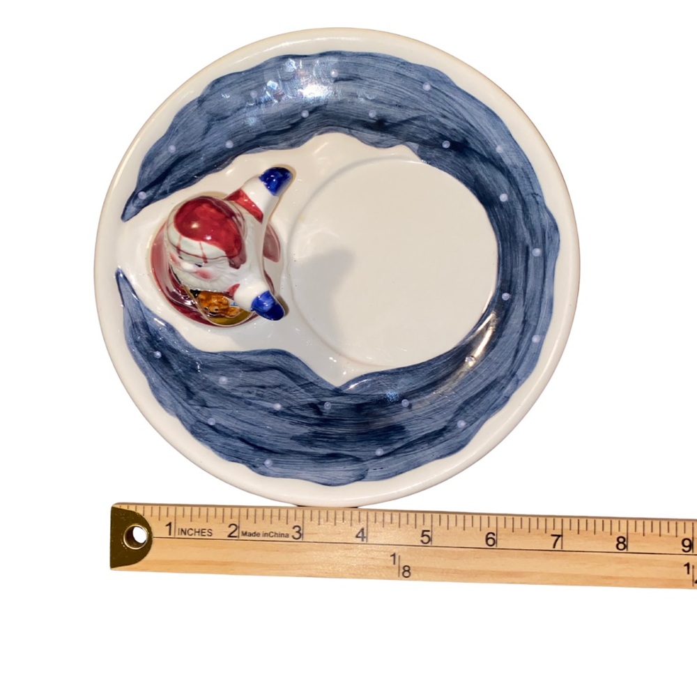 Unbranded Hand Painted Santa Chip and Dip Bowl Ceramic Christmas Serving Dish - Picture 9 of 9